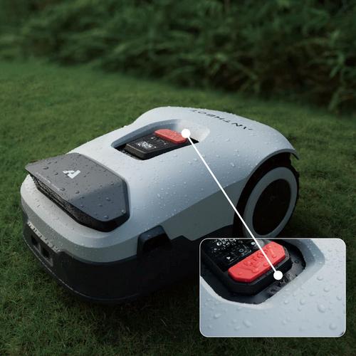Der Anthbot fährt bei Regen automatisch zurück zur Ladestation, dank eingebautem Regensensor. Der Anthbot fährt bei Regen automatisch zurück zur Ladestation, dank eingebautem Regensensor.