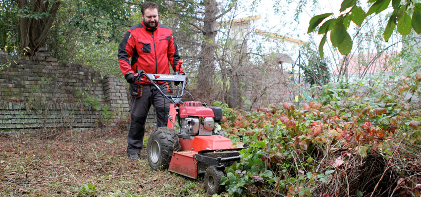 Vari Einzweckmulcher Hochgrasmäher HURRICANE F-700 HYDRO mit Honda GXV390 Motor
