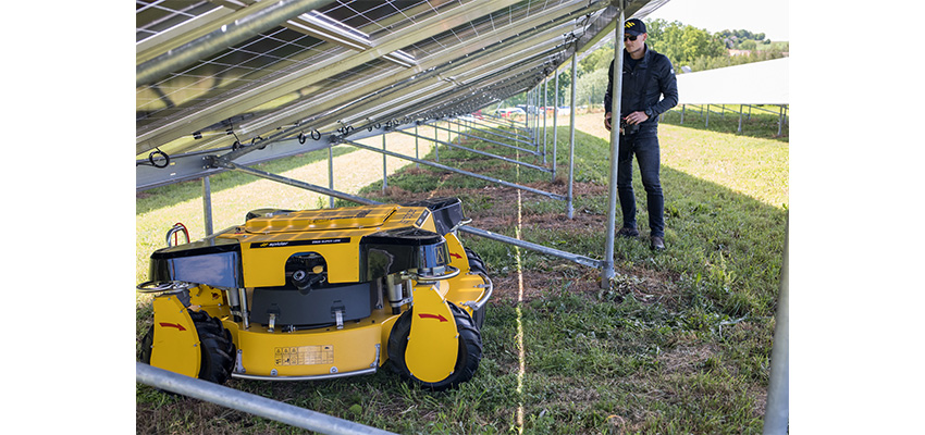 Spider 2SGS SUPERLOW EFI Großflächenmäher und Böschungsmäher mit Seilwinde und mit Schleuderwendung