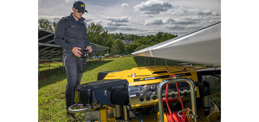 Spider 2SGS SUPERLOW EFI Großflächenmäher und Böschungsmäher mit Seilwinde und mit Schleuderwendung