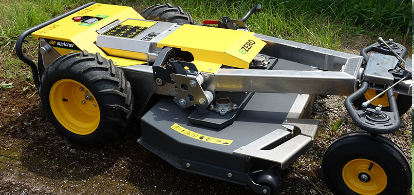 Spider E ZERO - vollelektrischer Großflächenmäher, Solarpark PflegeVorführmaschine