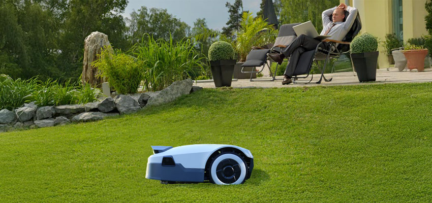 Anthbot Genie 1000 Drahtloser Mähroboter mit RTK und 4 Kamera 3D Vision 4G Connect bis 2000 qm
