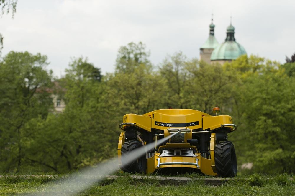 Spider ILD01 Großflächen- und Böschungsmäher mit Funkfernsteuerung inkl. Seilwinde