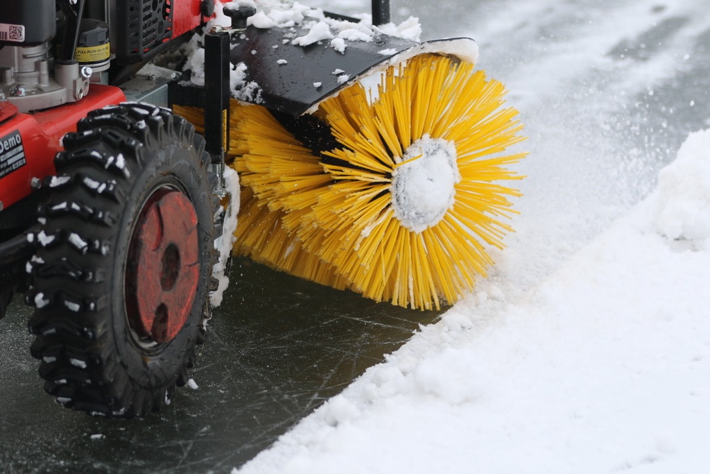 Kehrbürste 100 cm Arbeitsbreite für Vari Raptor Hydro