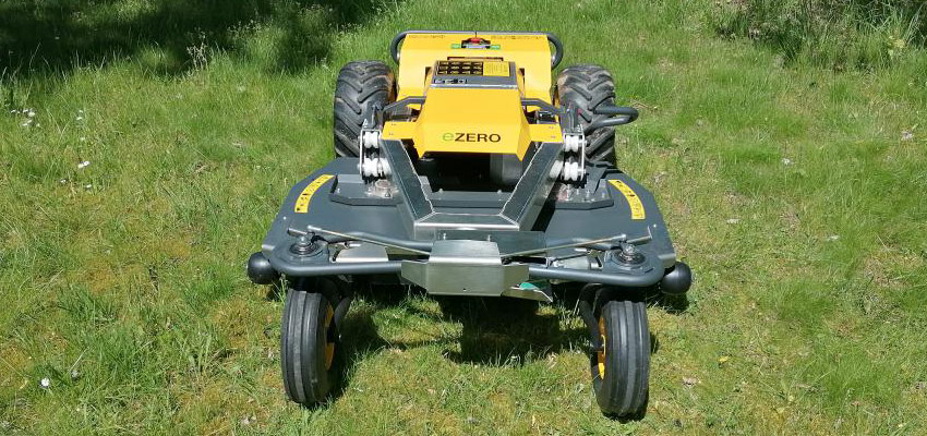 Spider E ZERO - vollelektrischer Großflächenmäher, Solarpark PflegeVorführmaschine